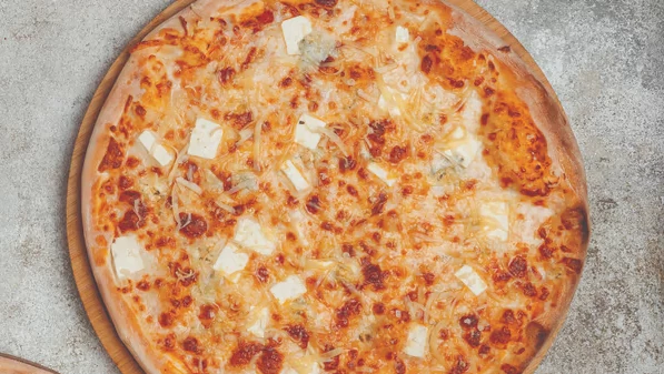Quattro Formaggi Pizza