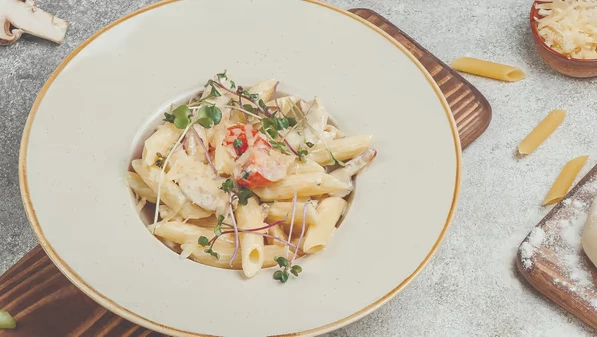 Toyuqlu Penne