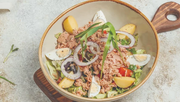Tuna Salatı