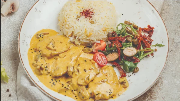 Qaymaqlı Pendirli Toyuq